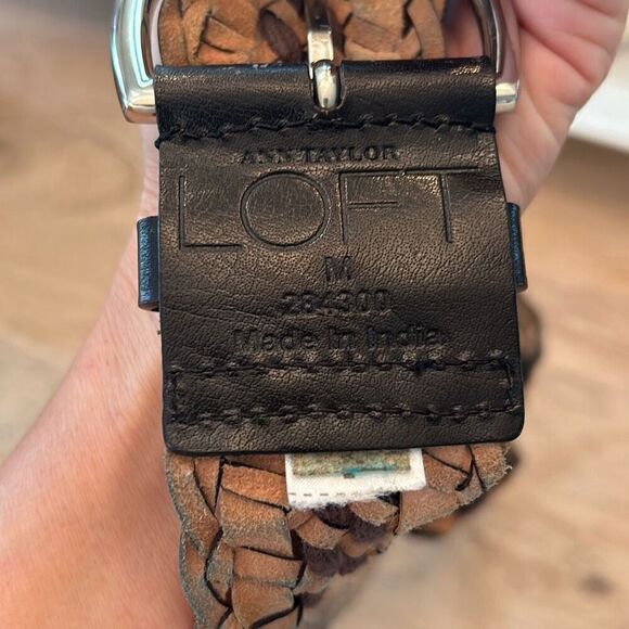 Gorgeous LOFT brown and tan leather belt size M - Picture 3 of 4